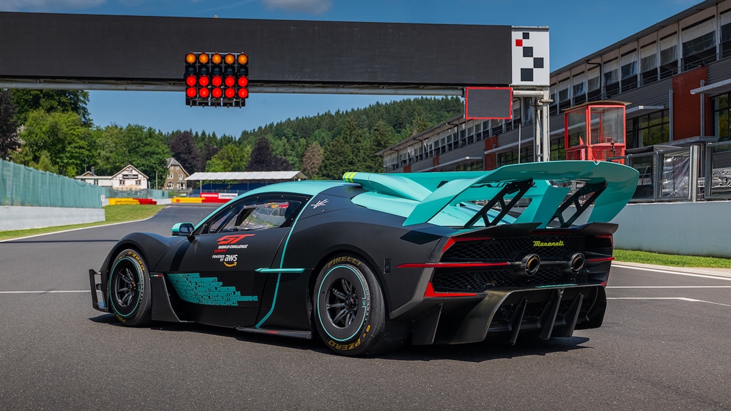 04_玛莎拉蒂MCXtrema荣耀亮相2025年斯帕24小时耐力赛