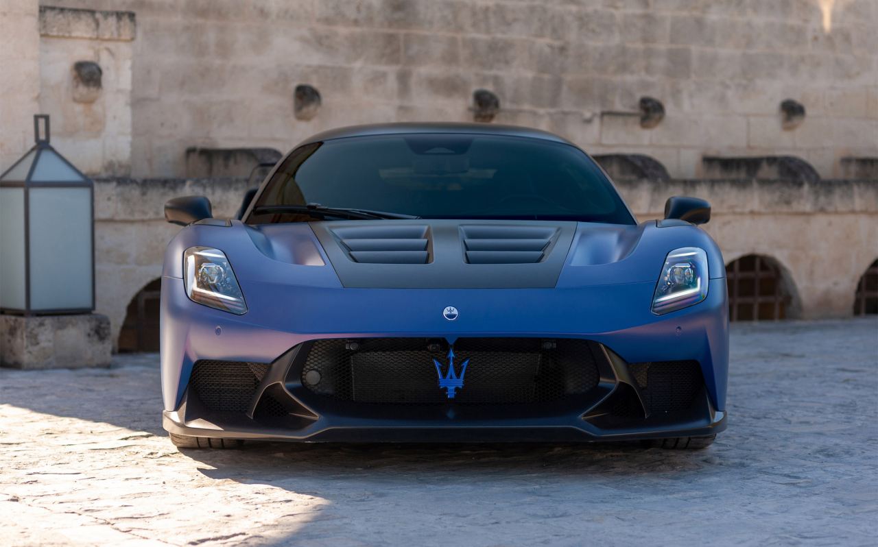 玛莎拉蒂GT2 Stradale